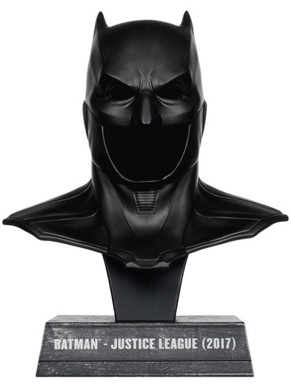 DC Direct: Batman - Batman Cowl (Justice League Tactical Suit) Replica - 1/3